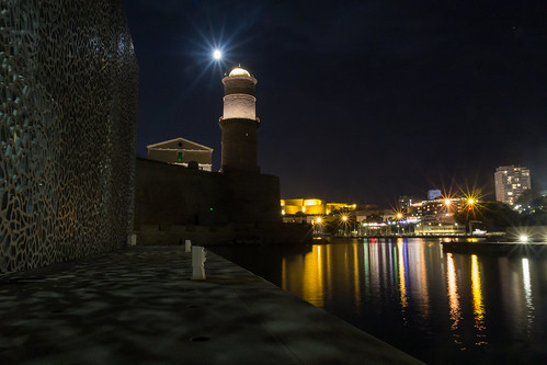 Fort Saint-Jean - Marseille by night by Lionel Colomb