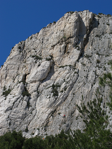 Escalade de la Paroi Noire, Calanques de Morgiou by schoeband