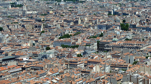 Les toits de Marseille by Discours de Bayeux