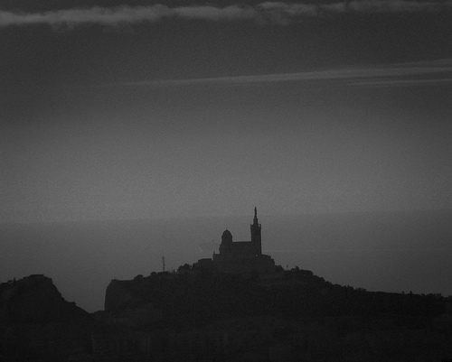 La butte de la Notre Dame de la Garde par CTfoto2013