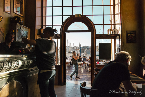 Brasserie à Marseille sur le port par moudezoreil