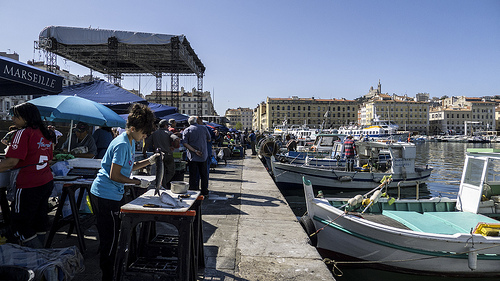 Marché sur le vieux port par anata39