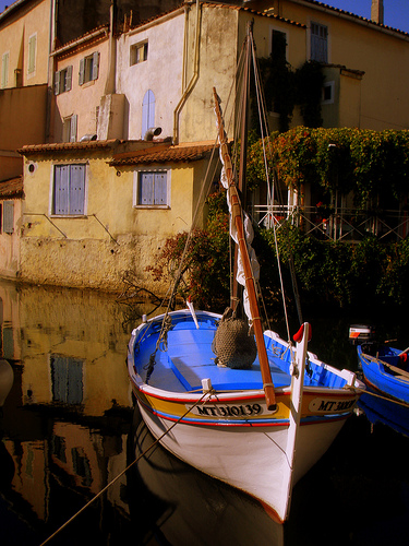 Martigues : petit bateau by perseverando