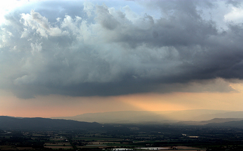 Ciel et nuages à Meyrargues by J.P brindejonc