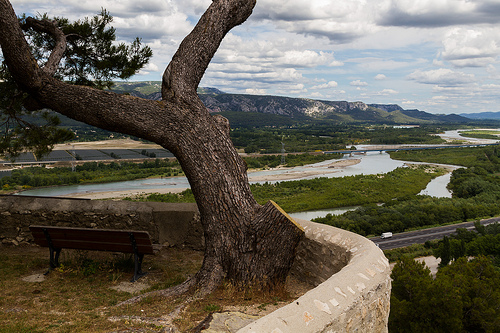 Bench with a beautiful view over the Rhone par Pasqual Demmenie