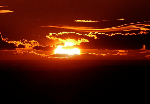 Coucher de Soleil sur le Canigou depuis le Concors par bruno Carrias