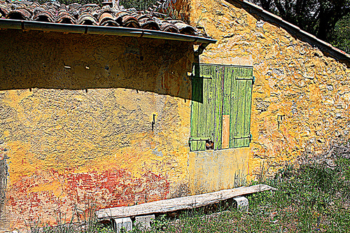 Peyrolles en provence par J.P brindejonc