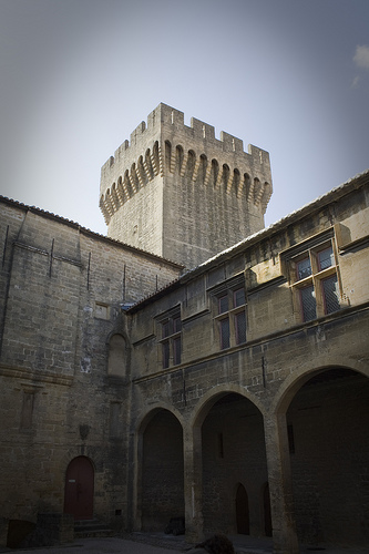 Château de L'Emperi - Salon by cpqs