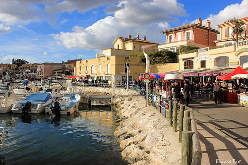 Promenade autour du Port par Bernard Bost