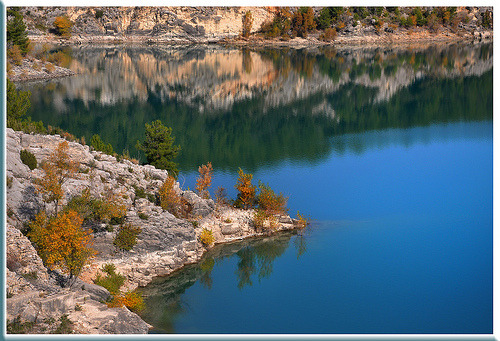 Lac Bimont - Bouches-du-Rhône by Charlottess