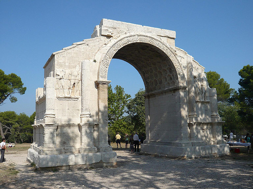 Glanum - Les Antiques - Arc Romain par Vaxjo