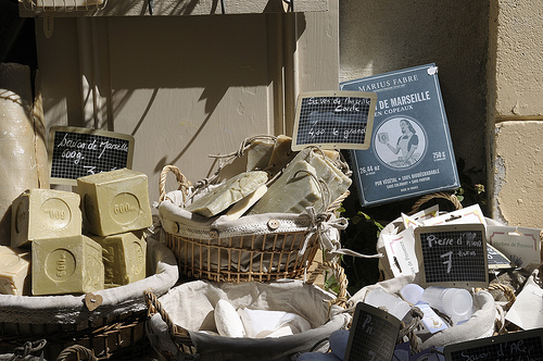 Savon de Marseille sur le Marché de Saint Remy par Massimo Battesini