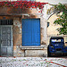 Bleu provence : volet et deux chevaux par Boccalupo - St. Rémy de Provence 13210 Bouches-du-Rhône Provence France