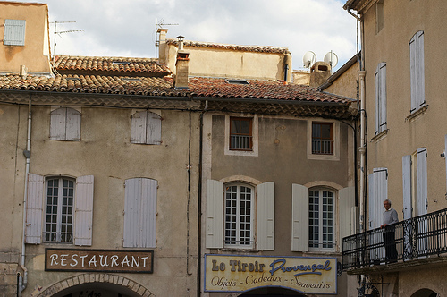 Immeubles à Nyons  par louis.teyssedou1