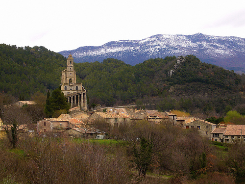 Pierrelongue - Drôme Provençale by fgenoher