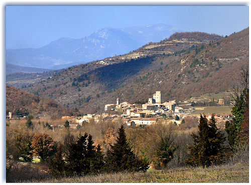 Le village de Sainte-Jalle par Charlottess