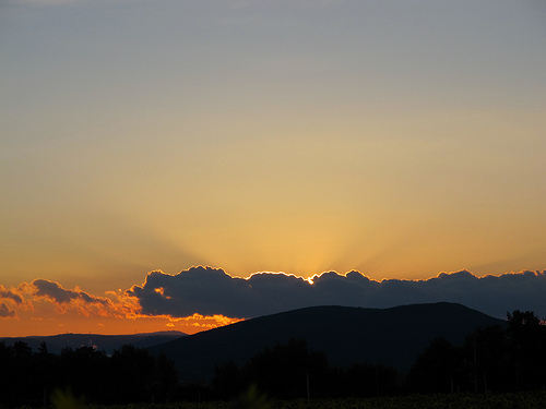 Couché de soleil sur la Drome by k.deperrois