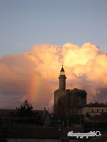 La tour de Constance - Somewhere over the rainbow par Champagnophile