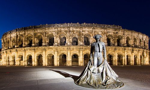 Arena of Nîmes by night by spanishjohnny72
