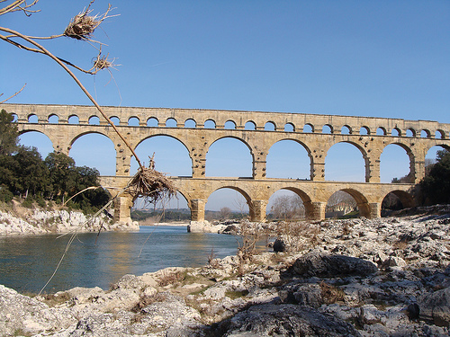 Le Pont du Gard et le Gardon  par salva1745