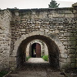 Passage voûté à Villeneuve par Rémi Avignon - Villeneuve-lez-Avignon 30400 Gard Provence France