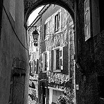 Façades dans le centre ville de Serres par CTfoto2013 - Serres 05700 Hautes-Alpes Provence France