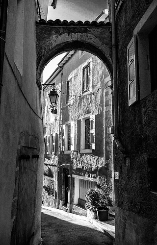 Façades dans le centre ville de Serres by CTfoto2013