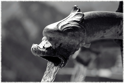 Fontaine à Saint-Véran par Alain Cachat