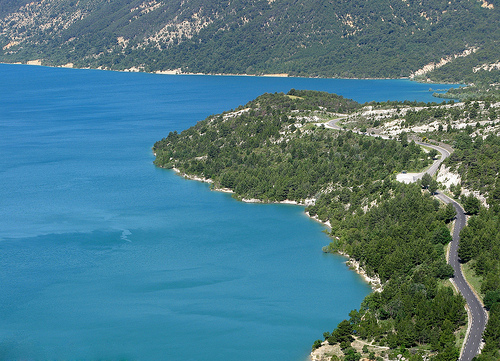 Contraste de couleurs - Lac de Sainte-Croix par mistinguette18