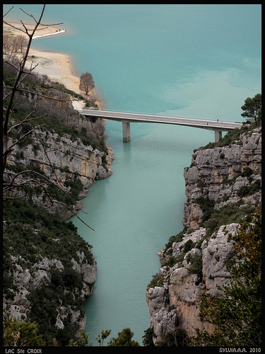 Le Verdon : lac de Sainte Croix by Sylvia Andreu