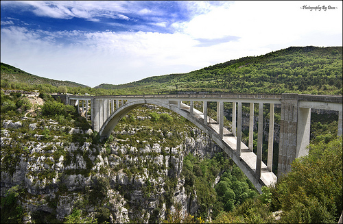 Pont De L'Artuby - très célèbre pour le saut à l'élastique par DamDuSud