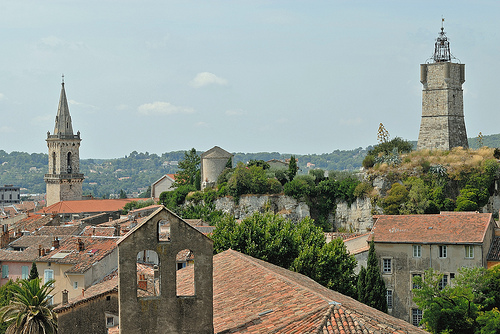 Les toits et clochers de Draguignan par pizzichiniclaudio