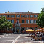 La Place Formigé à Fréjus par .Sissi - Fréjus 83600 Var Provence France