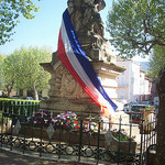 Journée de la Déportation. Monument aux morts, Gonfaron, Var. par Only Tradition - Gonfaron 83590 Var Provence France