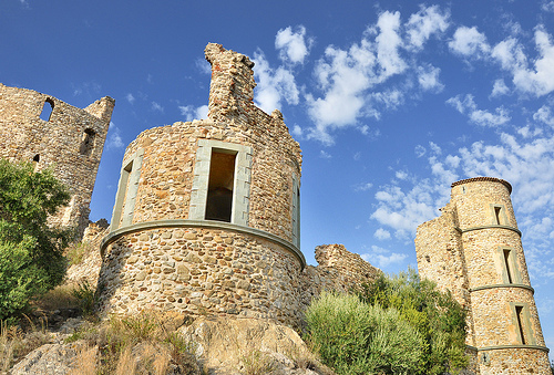 Ruines du château de Grimaud par Charlottess