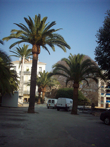 Place Stalingrad, Hyères, Var. par Only Tradition