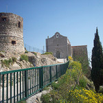 Ancien château et chapelle du XIème siècle par Only Tradition - La Garde 83130 Var Provence France