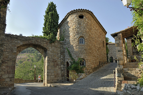 Village des Arcs-sur-Argens par pizzichiniclaudio