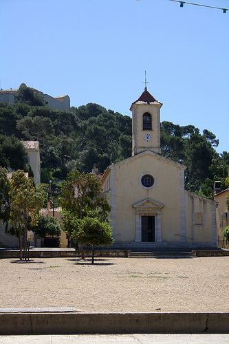 Eglise de Porquerolles by Anhariel