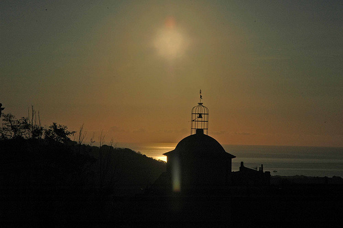 Couché de Soleil sur Ramatuelle by GUY DUBLET