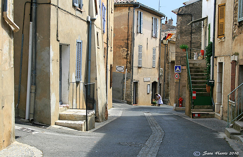 Regusse, Provence by saraharris.sh64