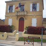 Hôtel de Ville, Evenos, Var. par Only Tradition -   Var Provence France