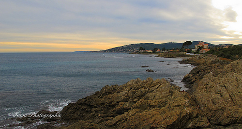 Fin de journée sur le rivage de Saint Aygulf par Tinou61