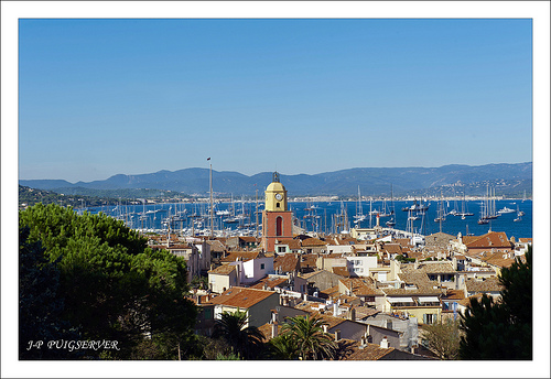 Le clocher mythique de Saint-Tropez par PUIGSERVER JEAN PIERRE