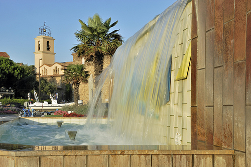 Fontaine à Sainte Maxime by pizzichiniclaudio