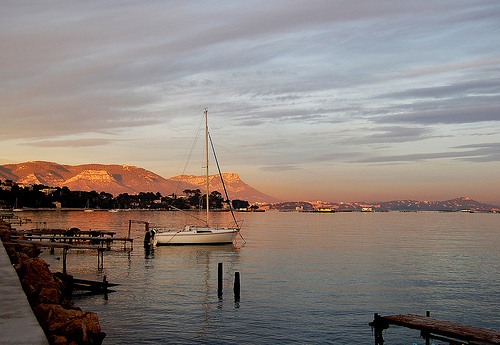 Le calme de la méditerranée by Charlottess