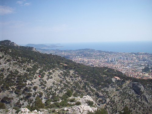 Vue sur Toulon depuis le Mont Faron by Only Tradition