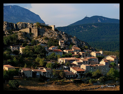 Village dans le Verdon : Trigance by g_dubois_fr