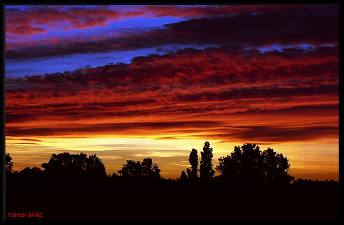 Ciel de feu au dessus de Saint-Raphael by Patchok34