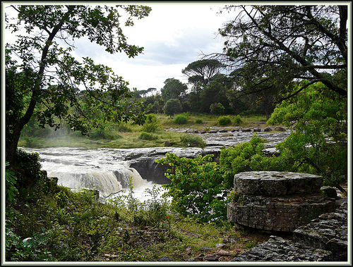 Les chutes vues de l'intérieur du moulin by myvalleylil1